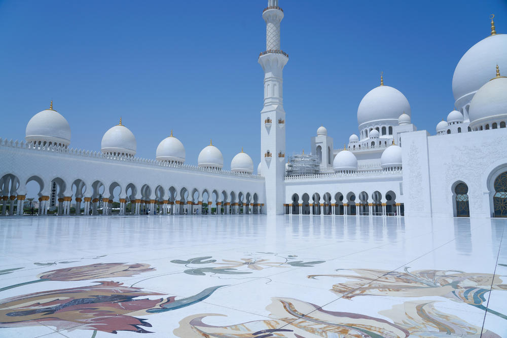 迪拜黄金签证家庭随签政策2025：配偶/子女如何申请？